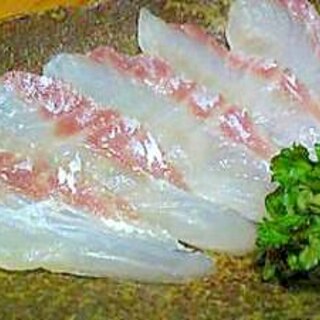 鯛のお刺身の料理屋さん風(昆布ジメ)